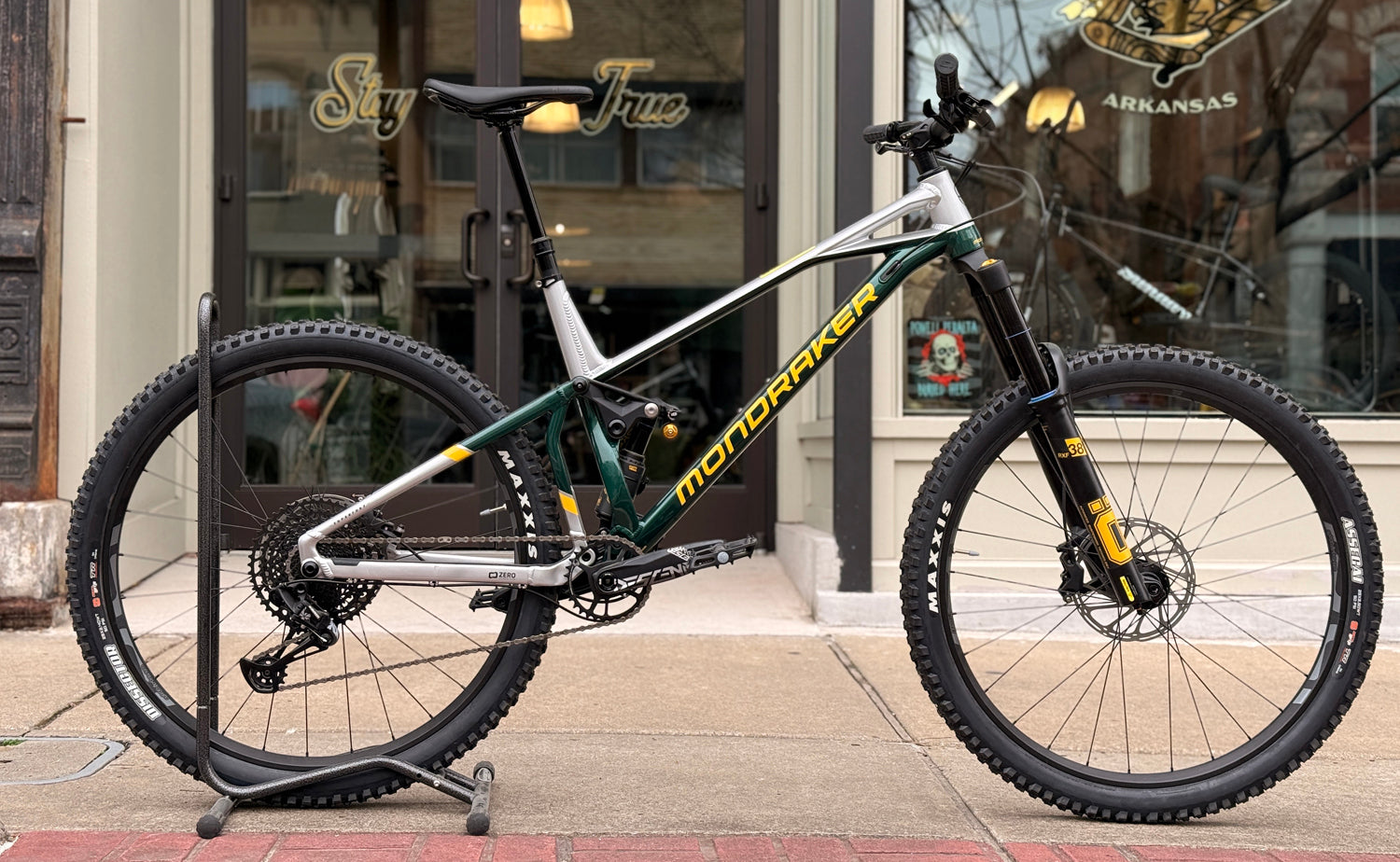 Mondraker Superfoxy R British Racing Green